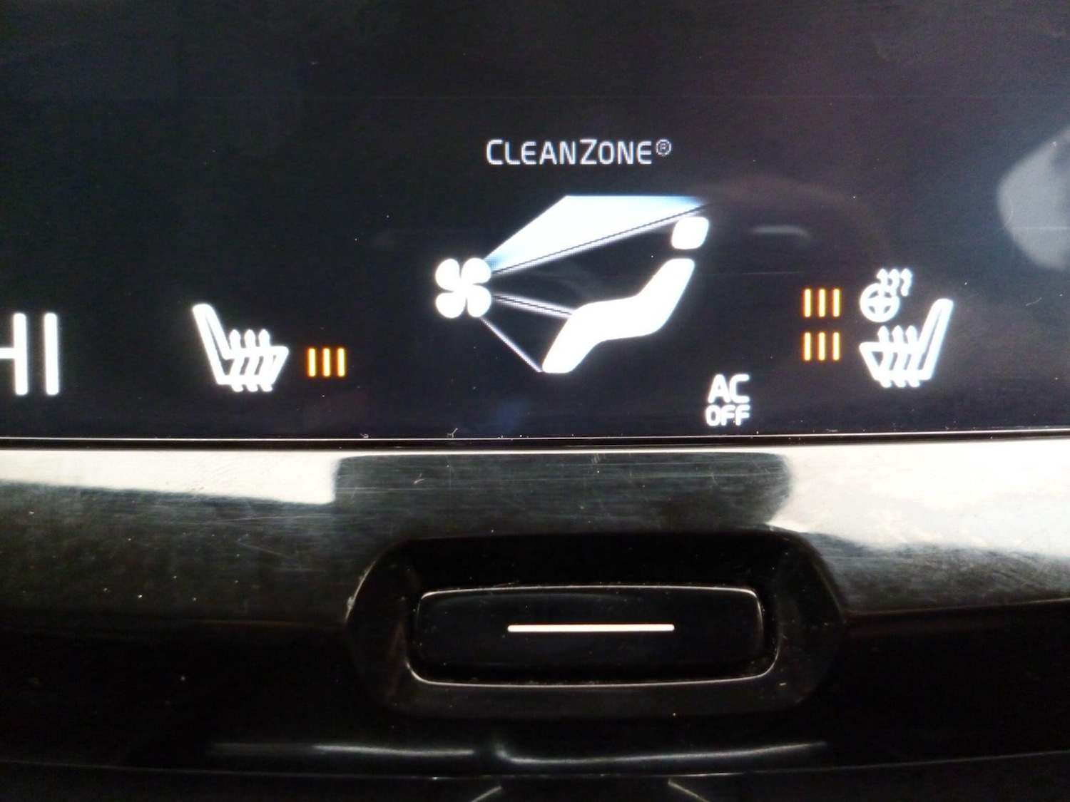 Used Volvo XC60 2018 for sale - 76476520: Photo 33