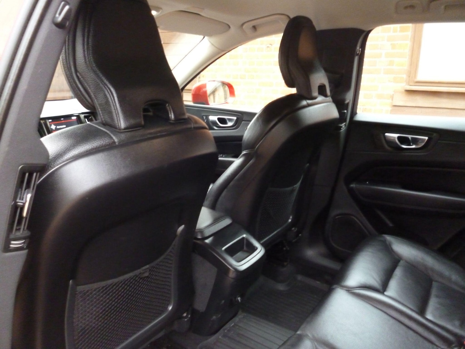 Used Volvo XC60 2018 for sale - 76476520: Photo 38