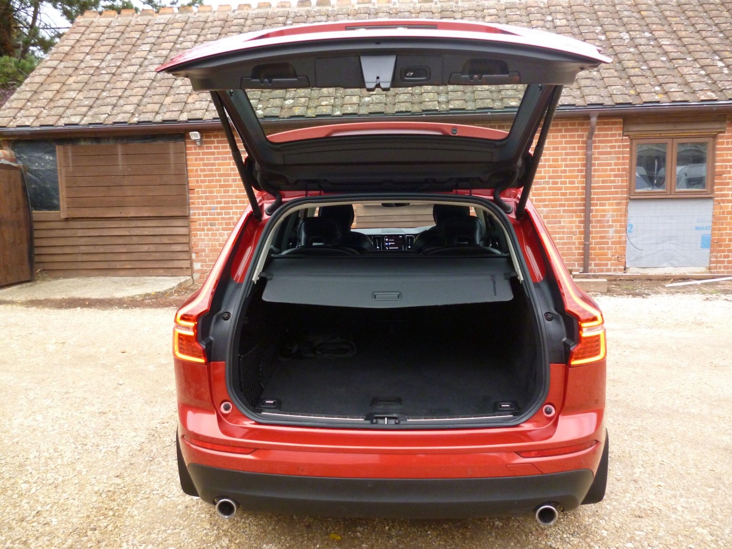 Used Volvo XC60 2018 for sale - 76476520: Photo 40