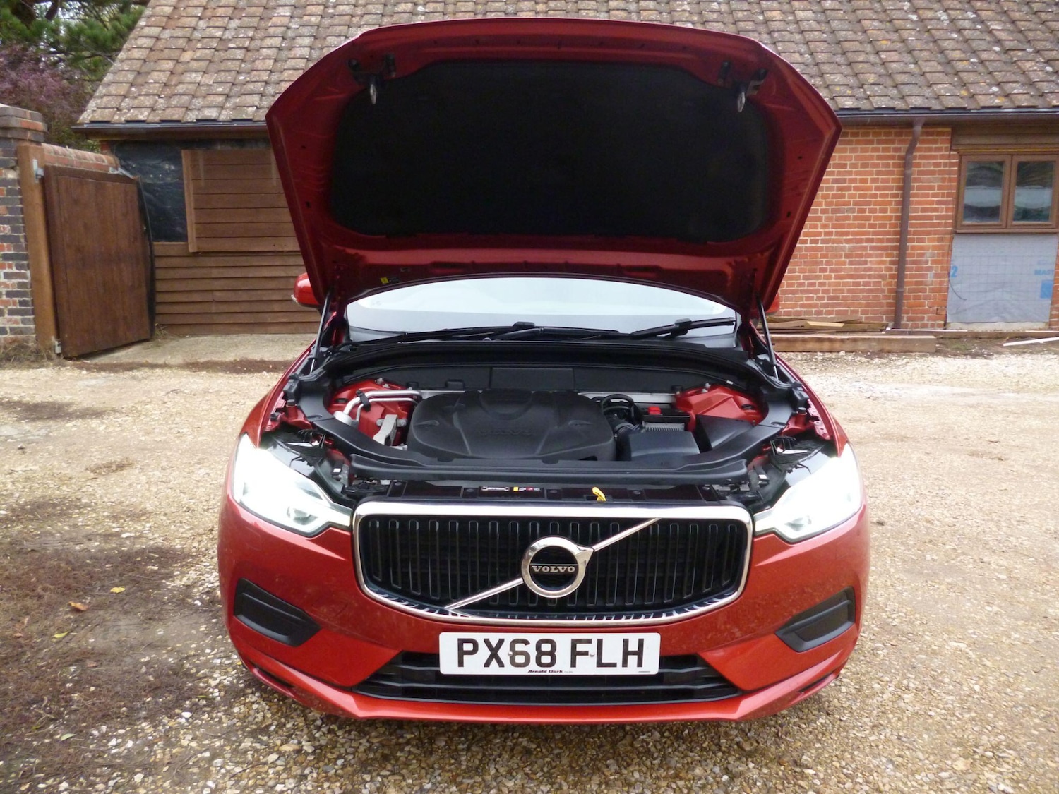 Used Volvo XC60 2018 for sale - 76476520: Photo 45