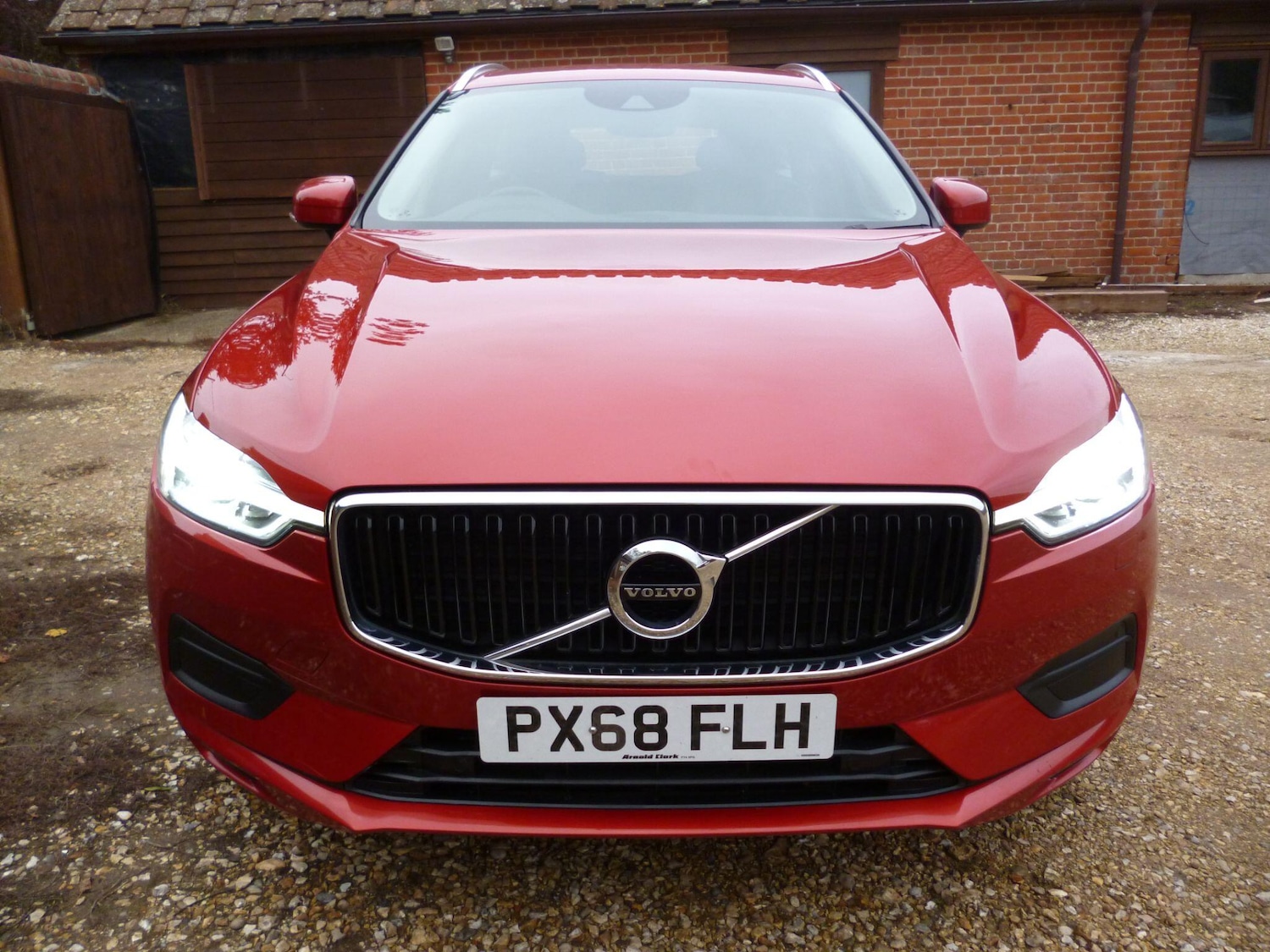Used Volvo XC60 2018 for sale - 76476520: Photo 5