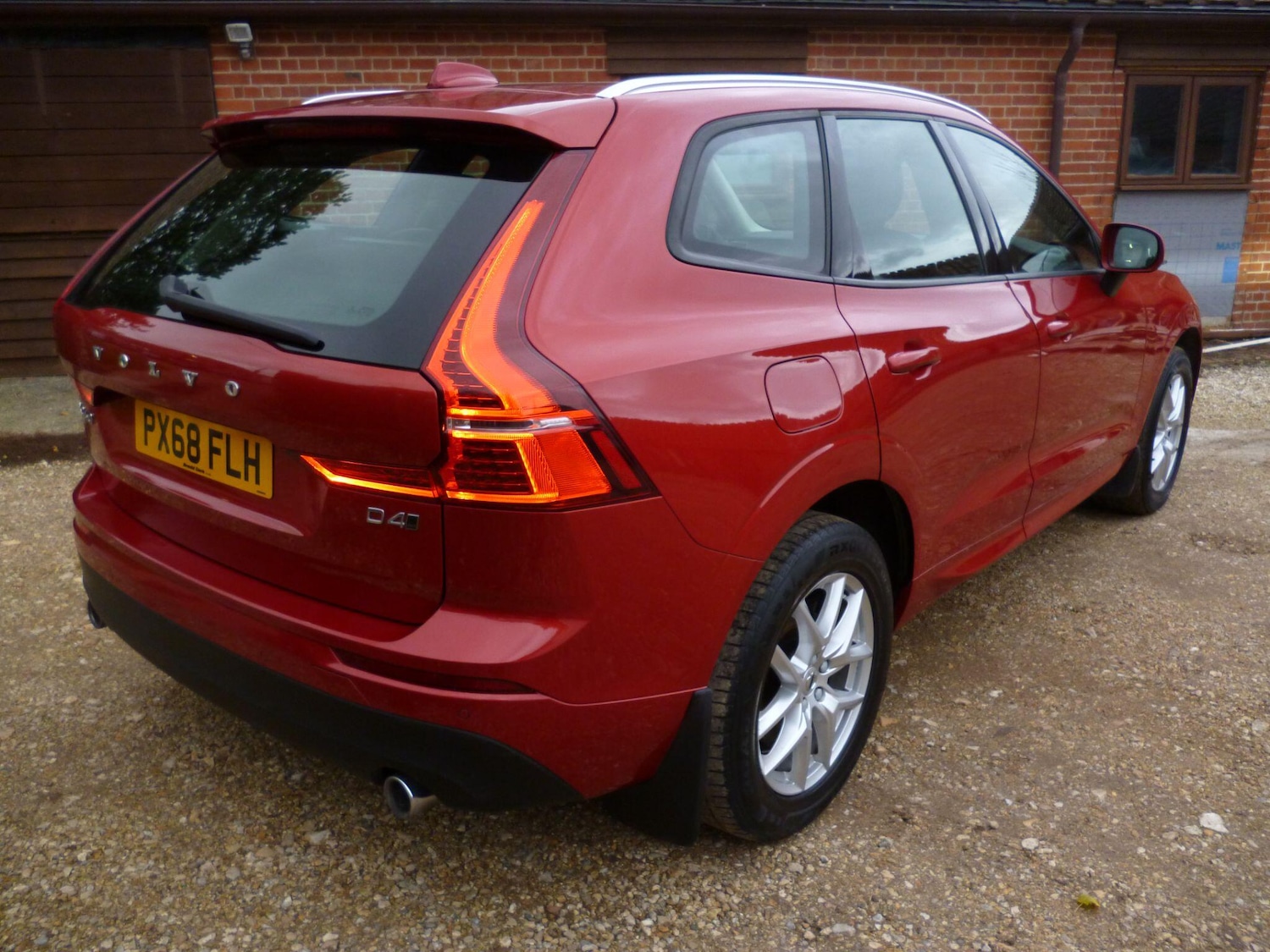 Used Volvo XC60 2018 for sale - 76476520: Photo 7