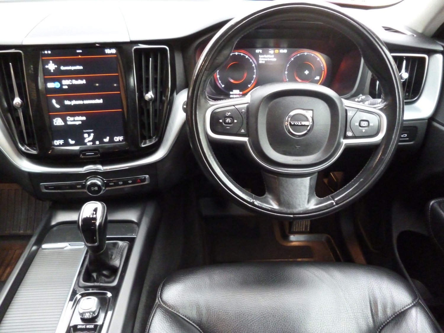 Used Volvo XC60 2018 for sale - 76476520: Photo 9