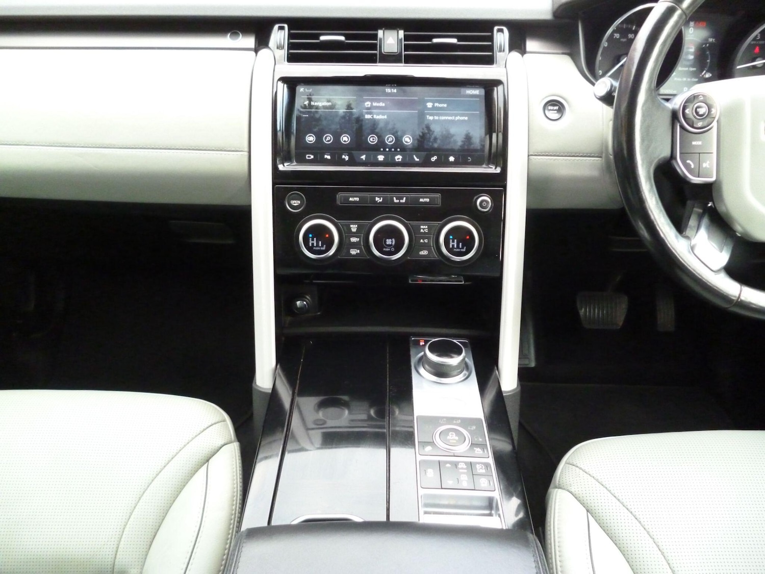 Used Land Rover Discovery 2017 for sale - 76476519: Photo 22