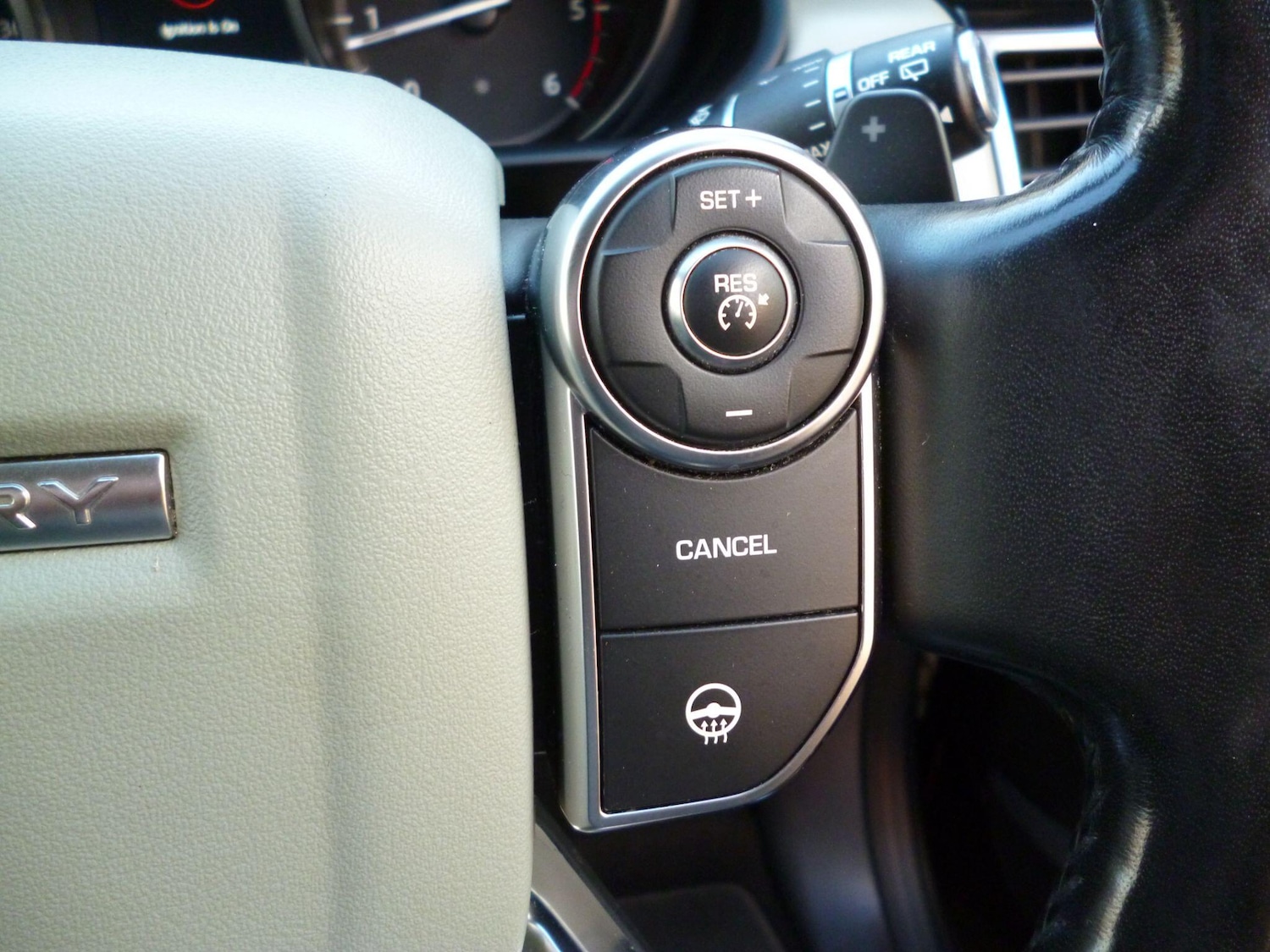 Used Land Rover Discovery 2017 for sale - 76476519: Photo 28