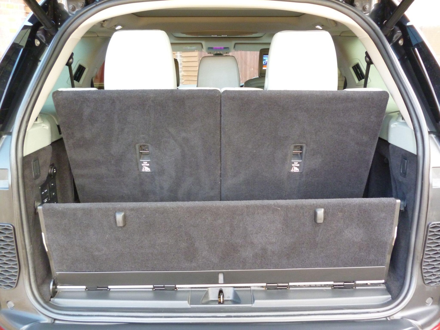 Used Land Rover Discovery 2017 for sale - 76476519: Photo 65