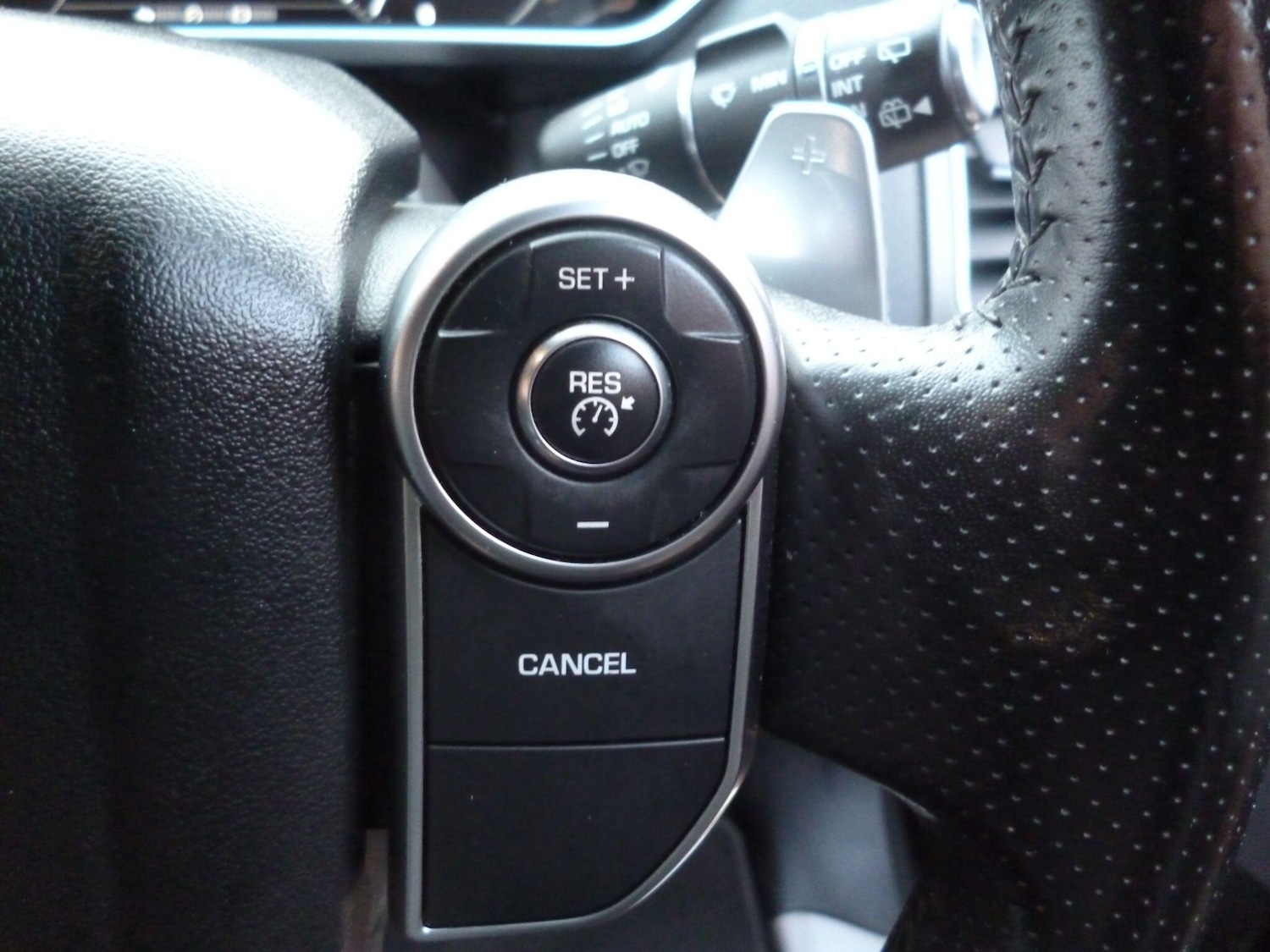 Used Land Rover Range Rover Sport 2017 for sale - 76657696: Photo 24