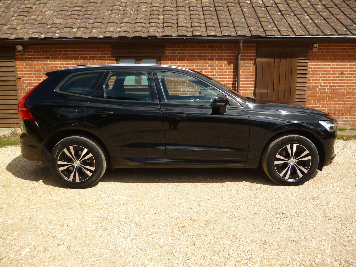 Used Volvo XC60 2021 for sale - 76996454: Photo 2