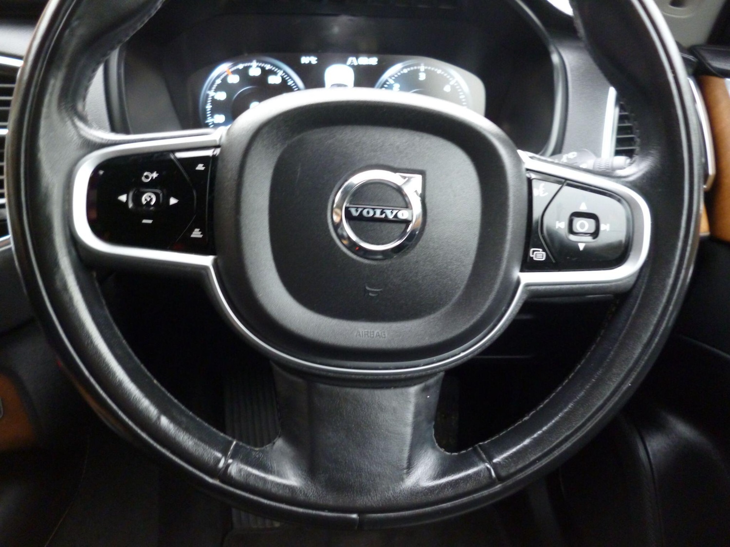 Used Volvo XC90 2019 for sale - 76994065: Photo 24