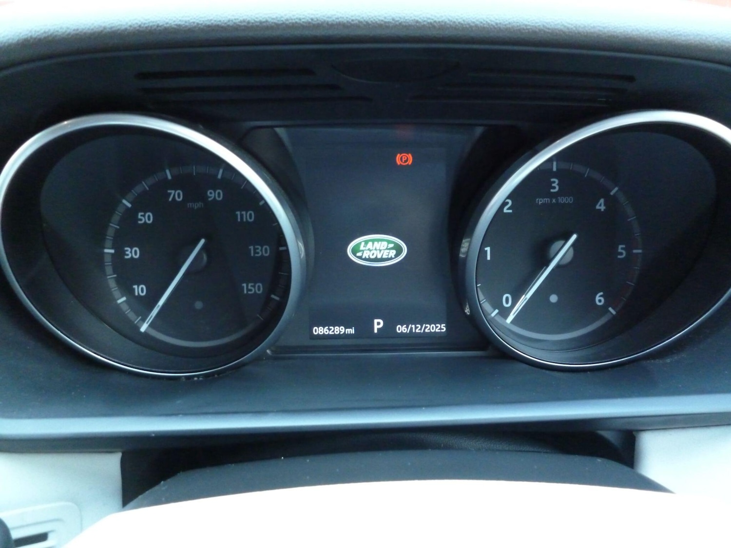 Used Land Rover Discovery 2017 for sale - 76715206: Photo 12