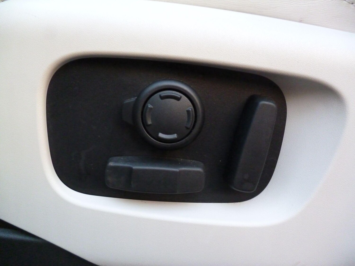 Used Land Rover Discovery 2017 for sale - 76715206: Photo 27