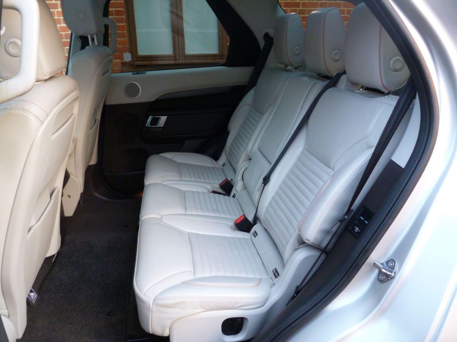 Used Land Rover Discovery 2017 for sale - 76715206: Photo 31