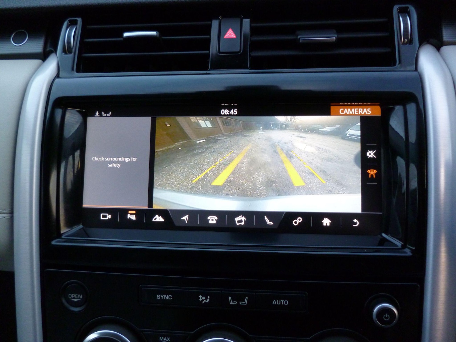 Used Land Rover Discovery 2017 for sale - 76715206: Photo 48