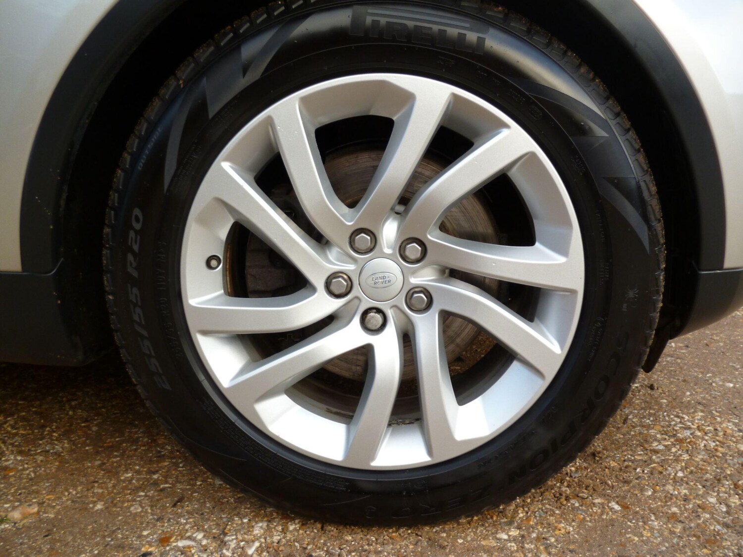 Used Land Rover Discovery 2017 for sale - 76715206: Photo 66