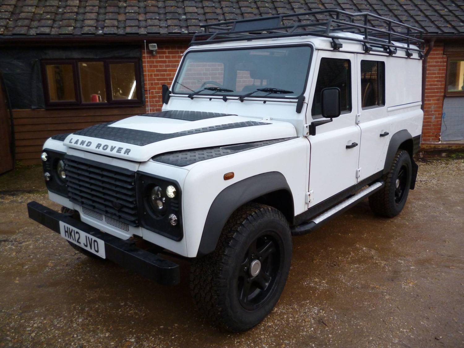 Used Land Rover Defender 110 2012 for sale - 76913722: Photo 1