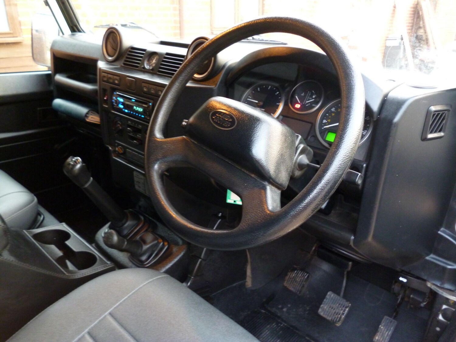 Used Land Rover Defender 110 2012 for sale - 76913722: Photo 12