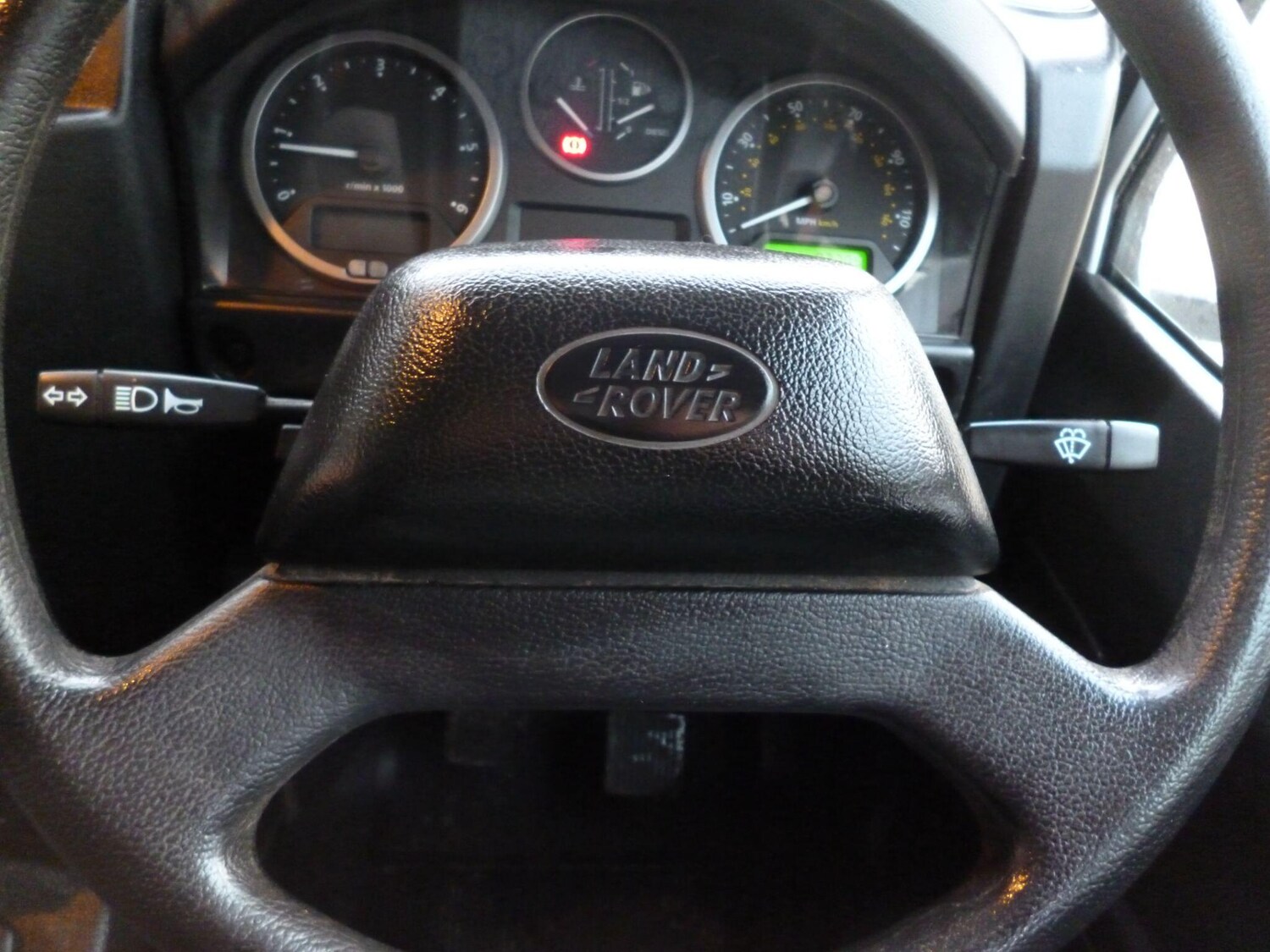 Used Land Rover Defender 110 2012 for sale - 76913722: Photo 16