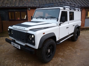 Land Rover Defender 110 feature image