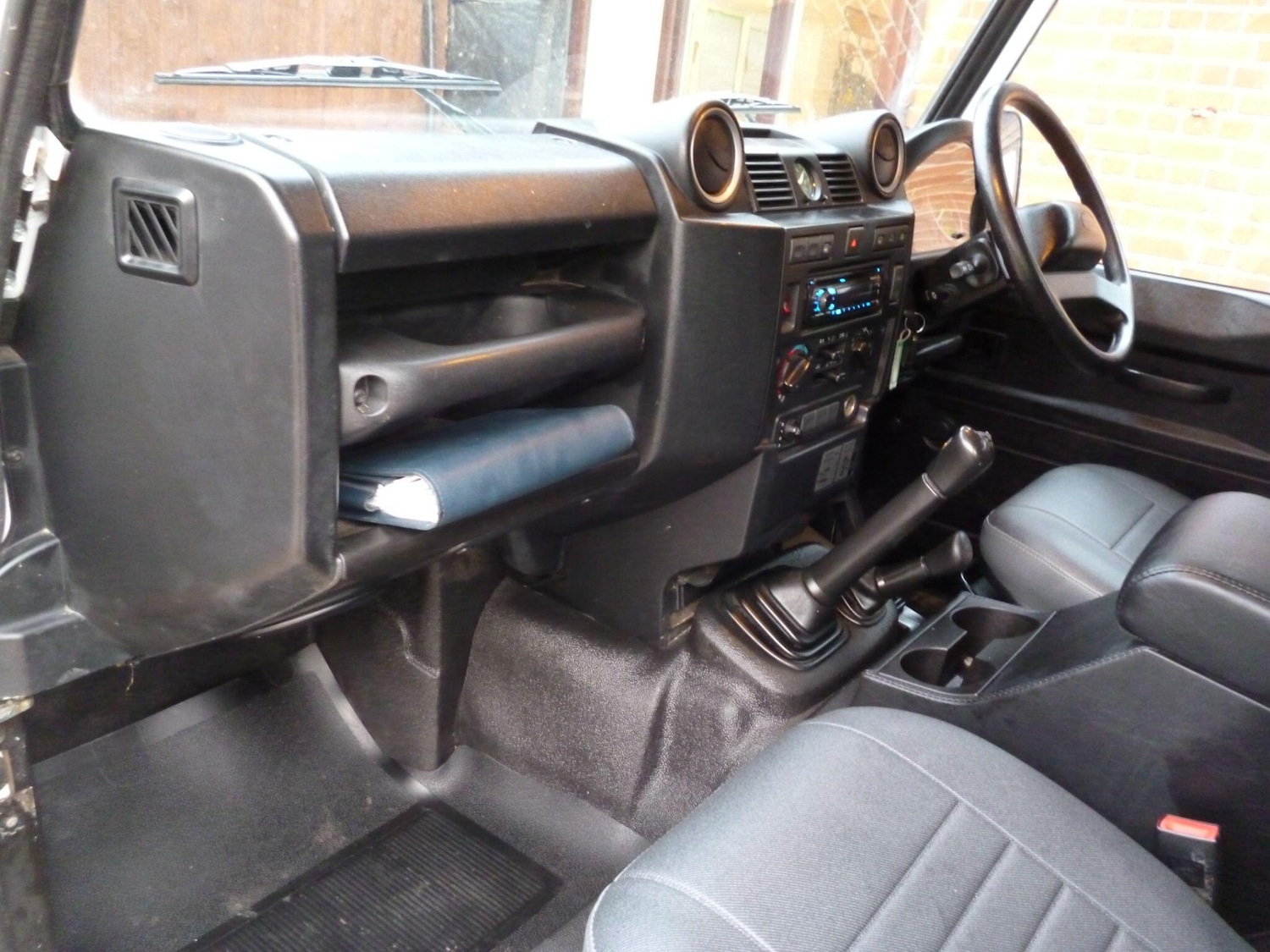 Used Land Rover Defender 110 2012 for sale - 76913722: Photo 20