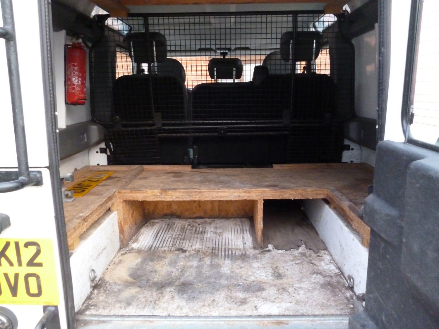 Used Land Rover Defender 110 2012 for sale - 76913722: Photo 25