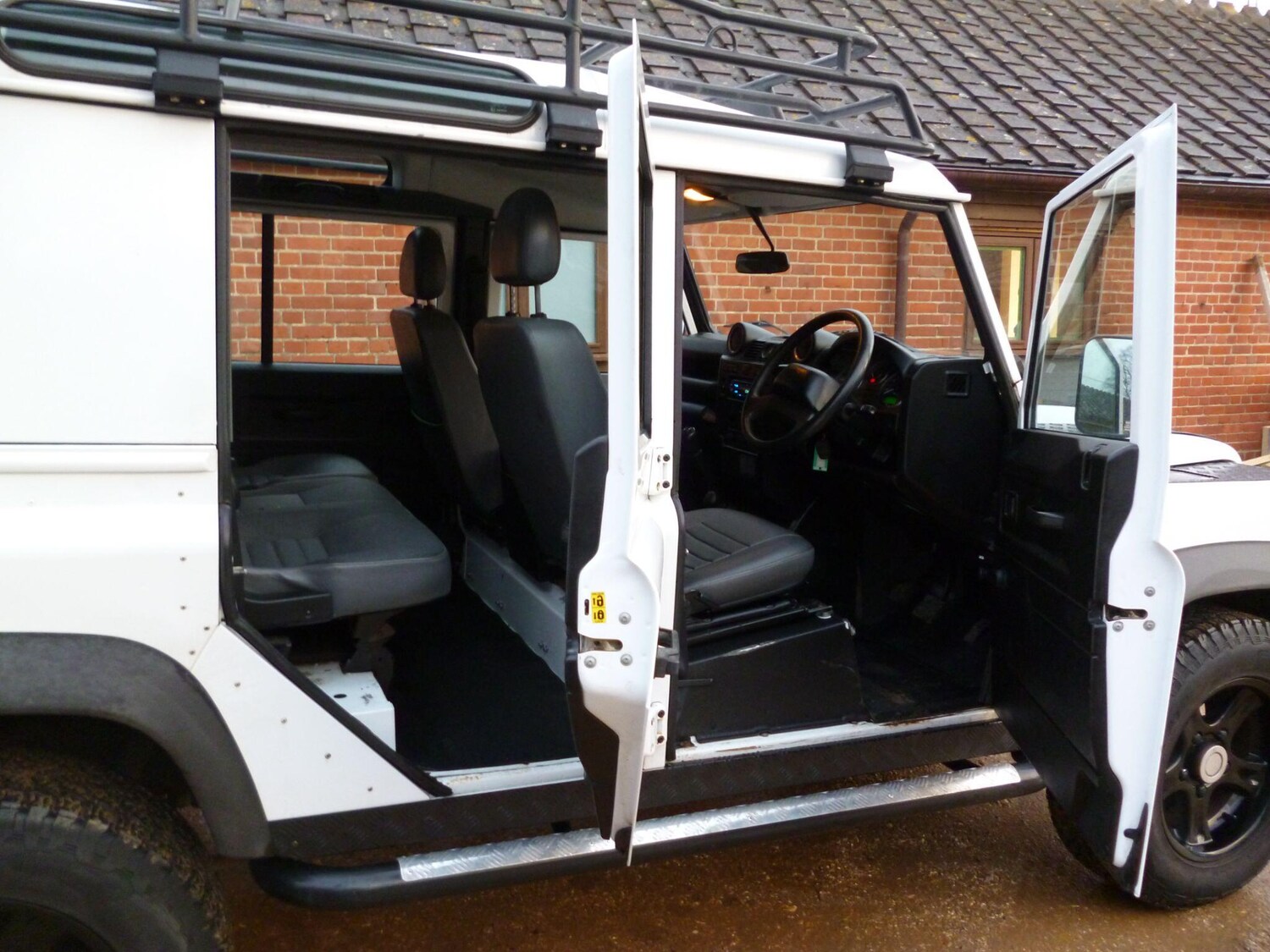 Used Land Rover Defender 110 2012 for sale - 76913722: Photo 35