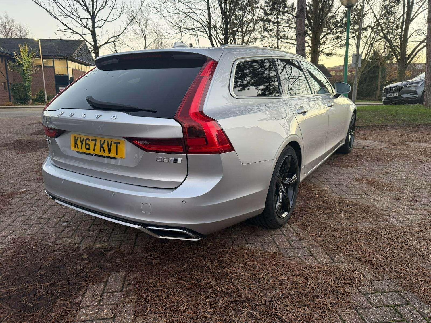Used Volvo V90 2017 for sale - 76935916: Photo 7