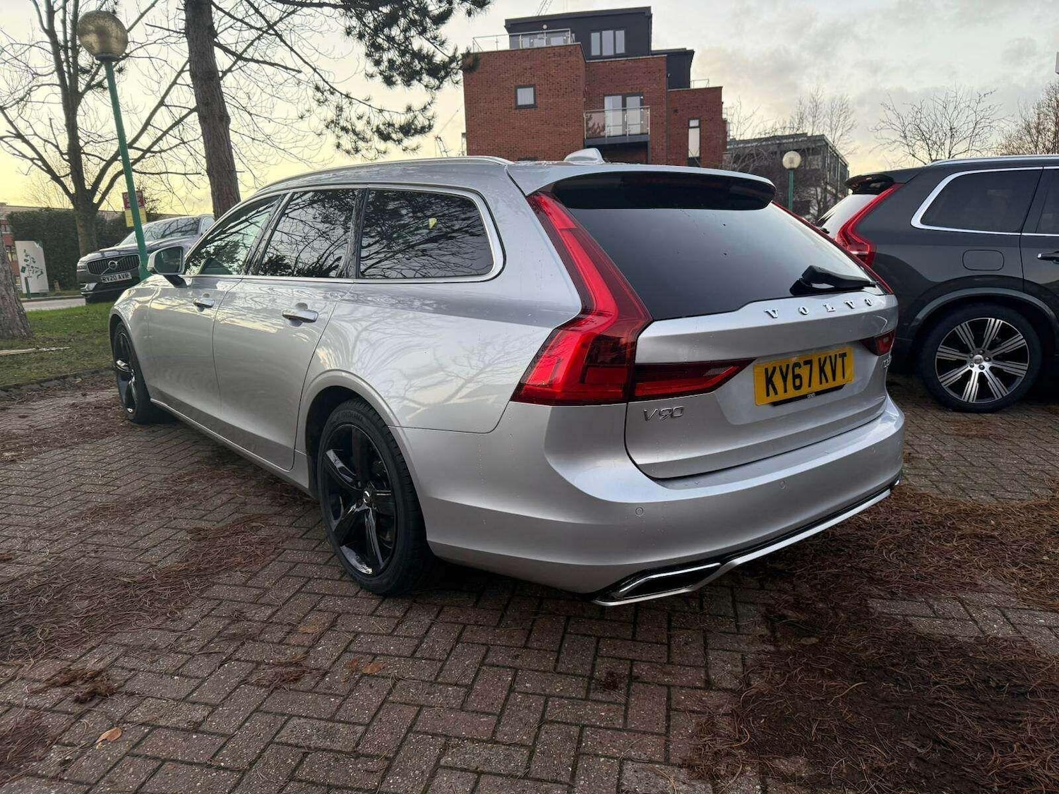Used Volvo V90 2017 for sale - 76935916: Photo 8