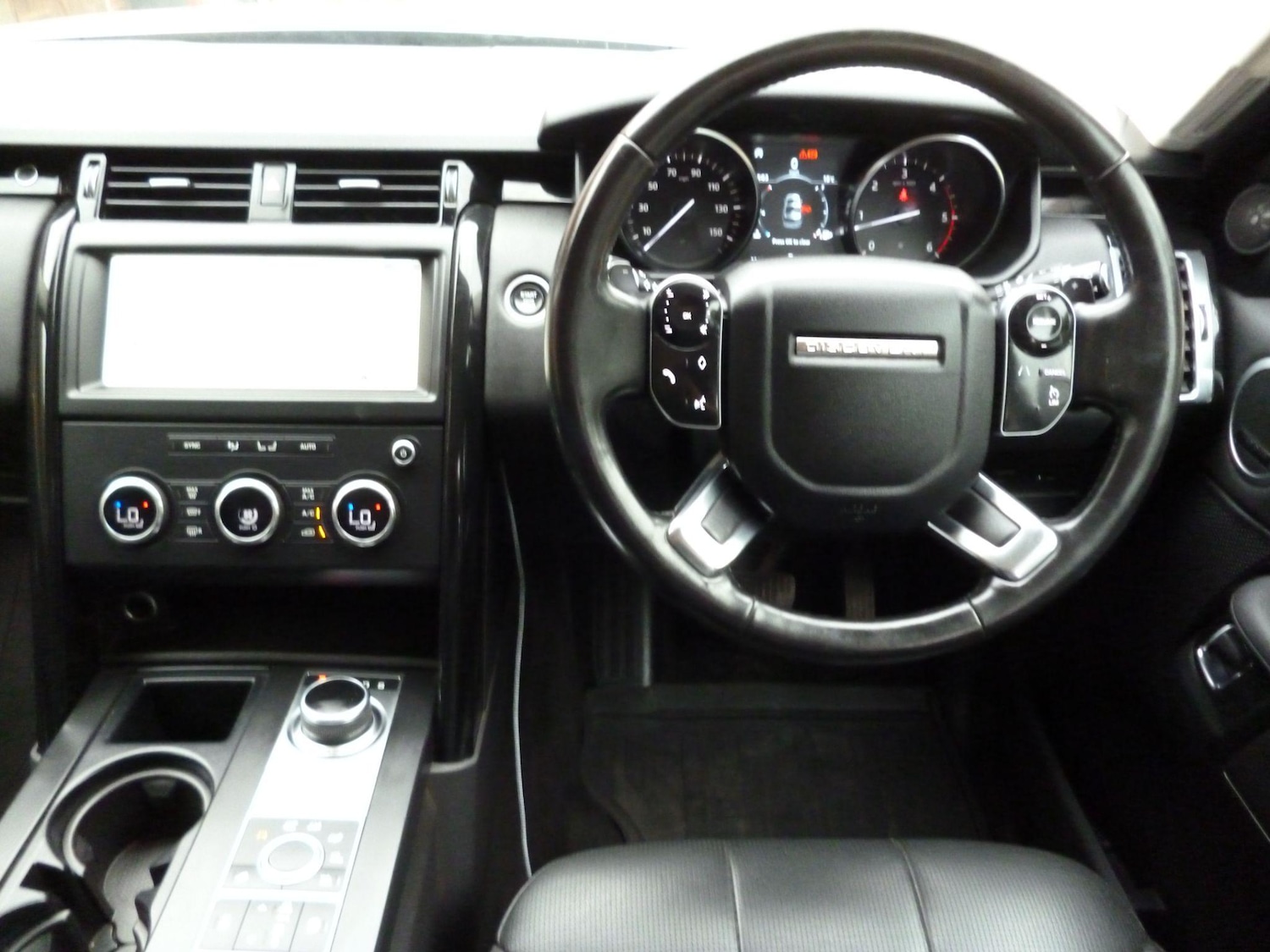 Used Land Rover Discovery 2019 for sale - 76476500: Photo 8