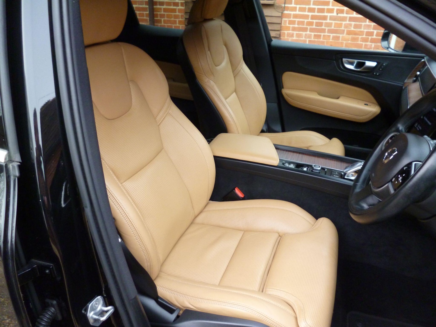 Used Volvo XC60 for sale - 77658824: Photo 14