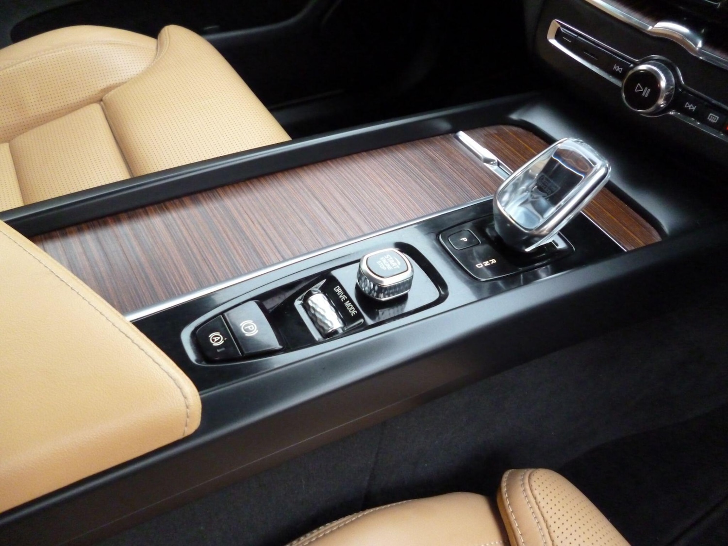 Used Volvo XC60 for sale - 77658824: Photo 22