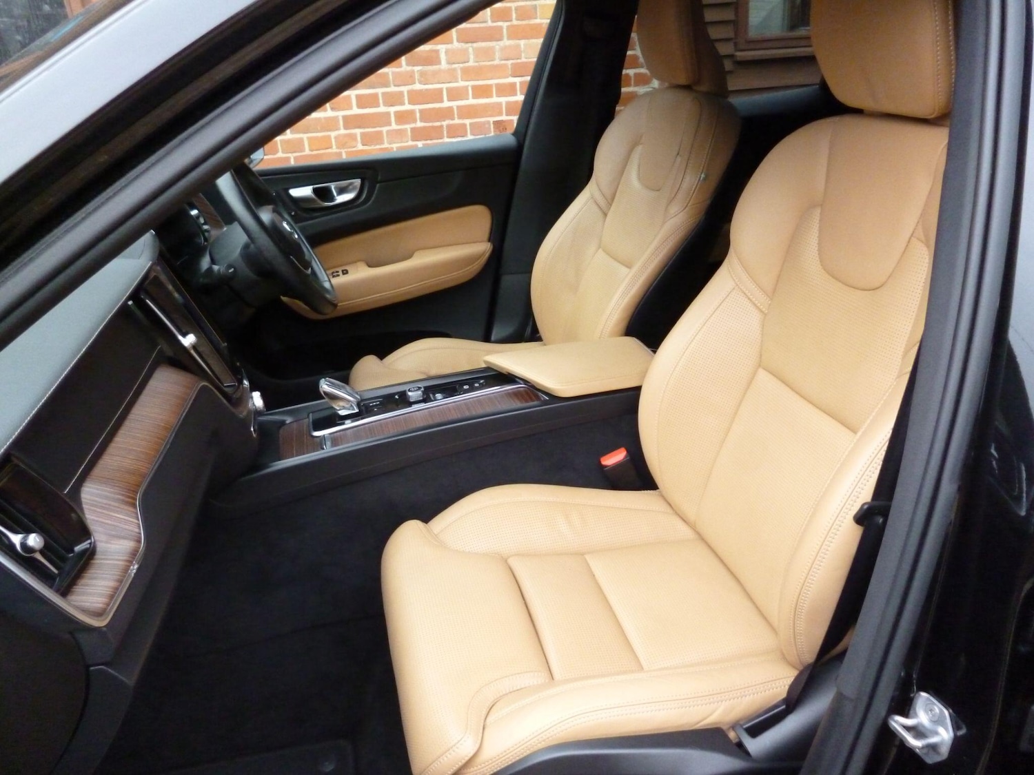 Used Volvo XC60 for sale - 77658824: Photo 49