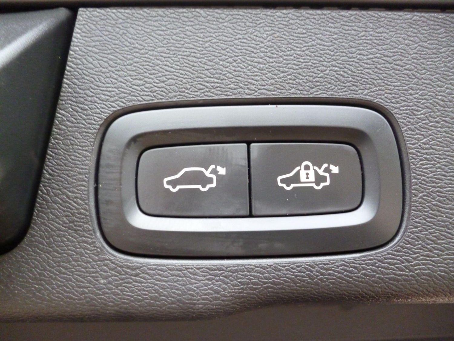 Used Volvo XC60 for sale - 77658824: Photo 55