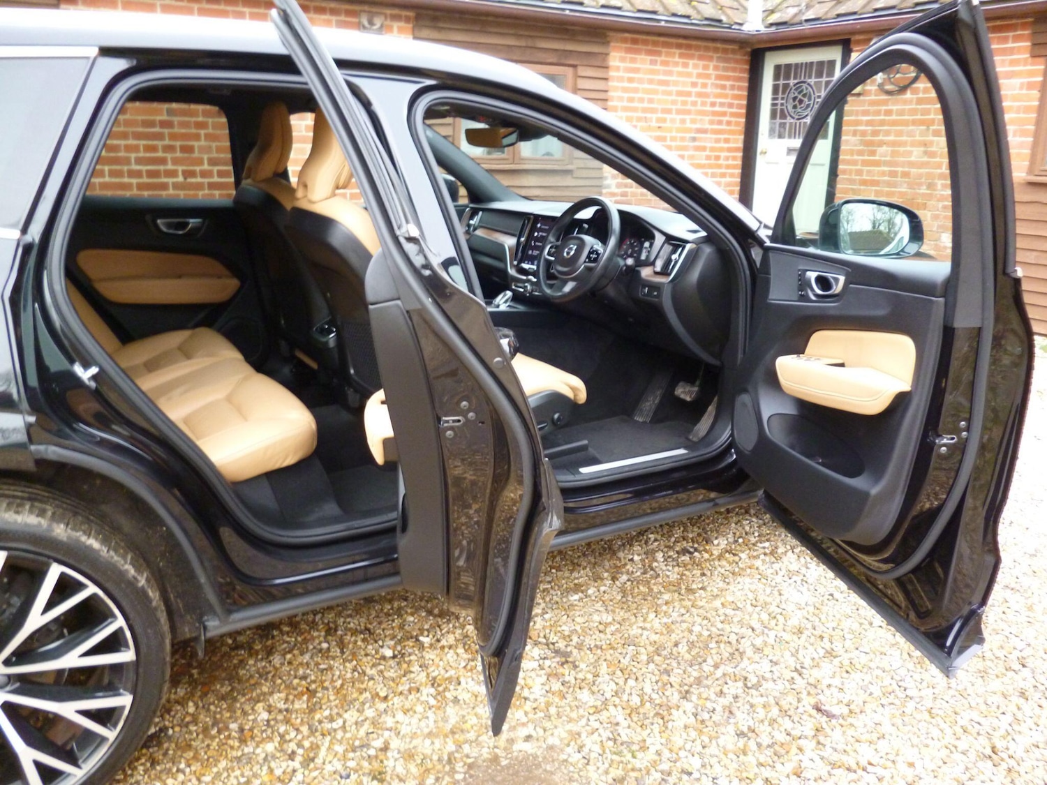 Used Volvo XC60 for sale - 77658824: Photo 65