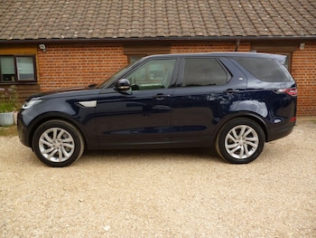 Used Land Rover Discovery 2019 for sale - 79268904: Photo