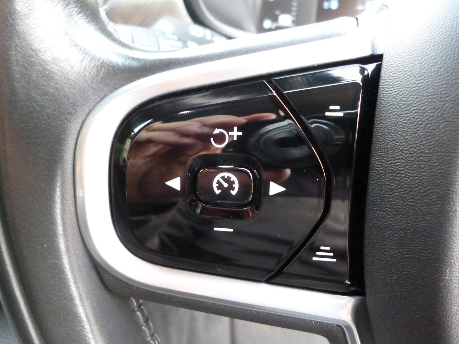 Used Volvo V90 2017 for sale - 76476513: Photo 28