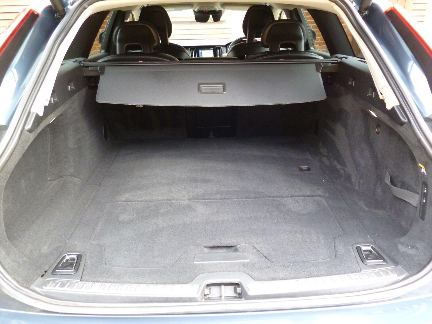 Used Volvo V90 2017 for sale - 76476513: Photo 35