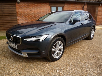 Used Volvo V90 2017 for sale - 76476513: Photo