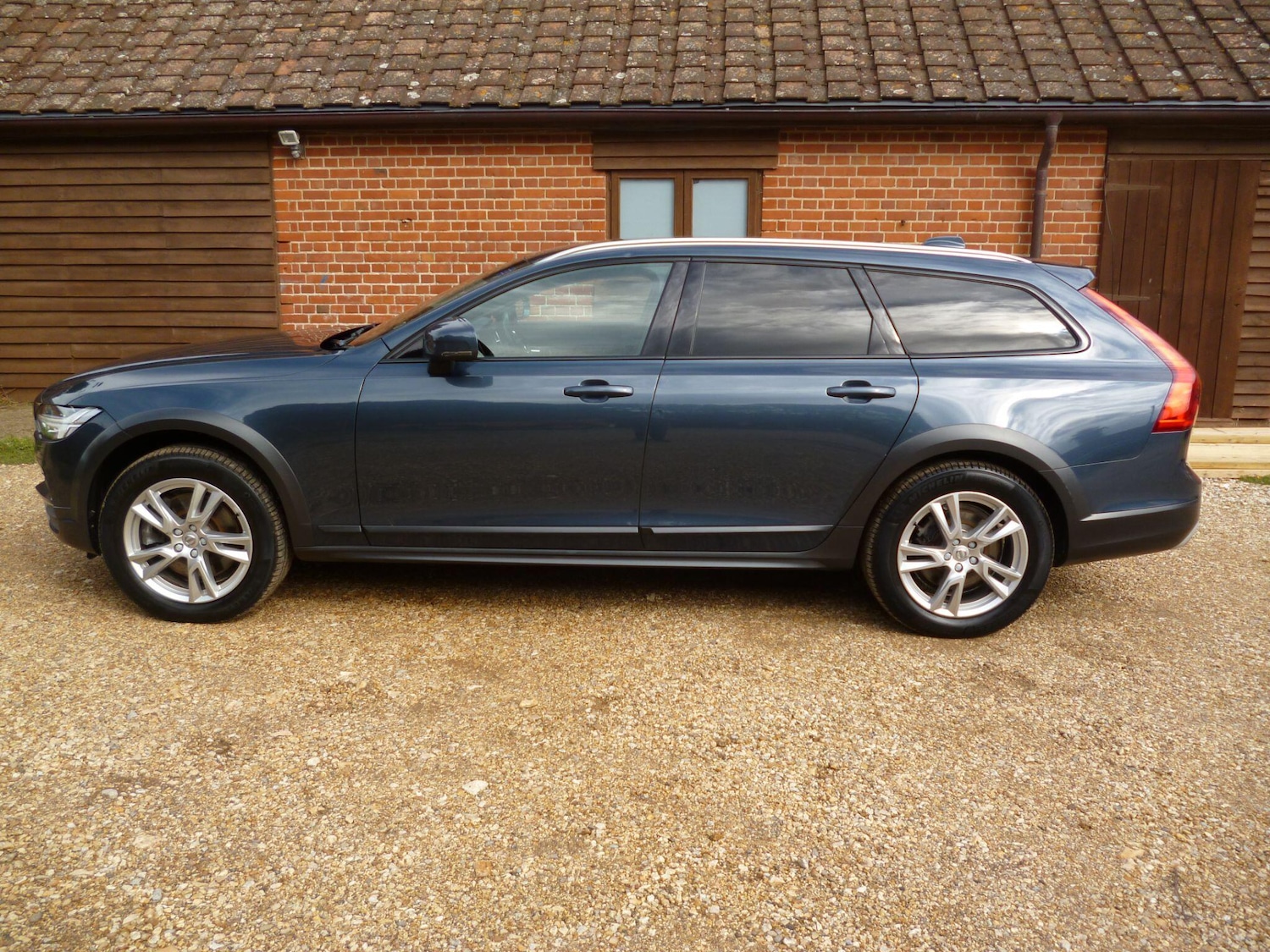 Used Volvo V90 2017 for sale - 76476513: Photo 4