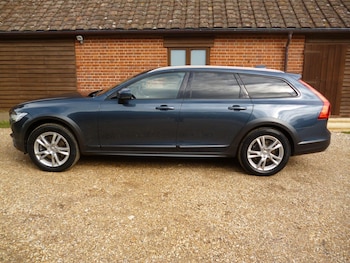 Used Volvo V90 2017 for sale - 76476513: Photo