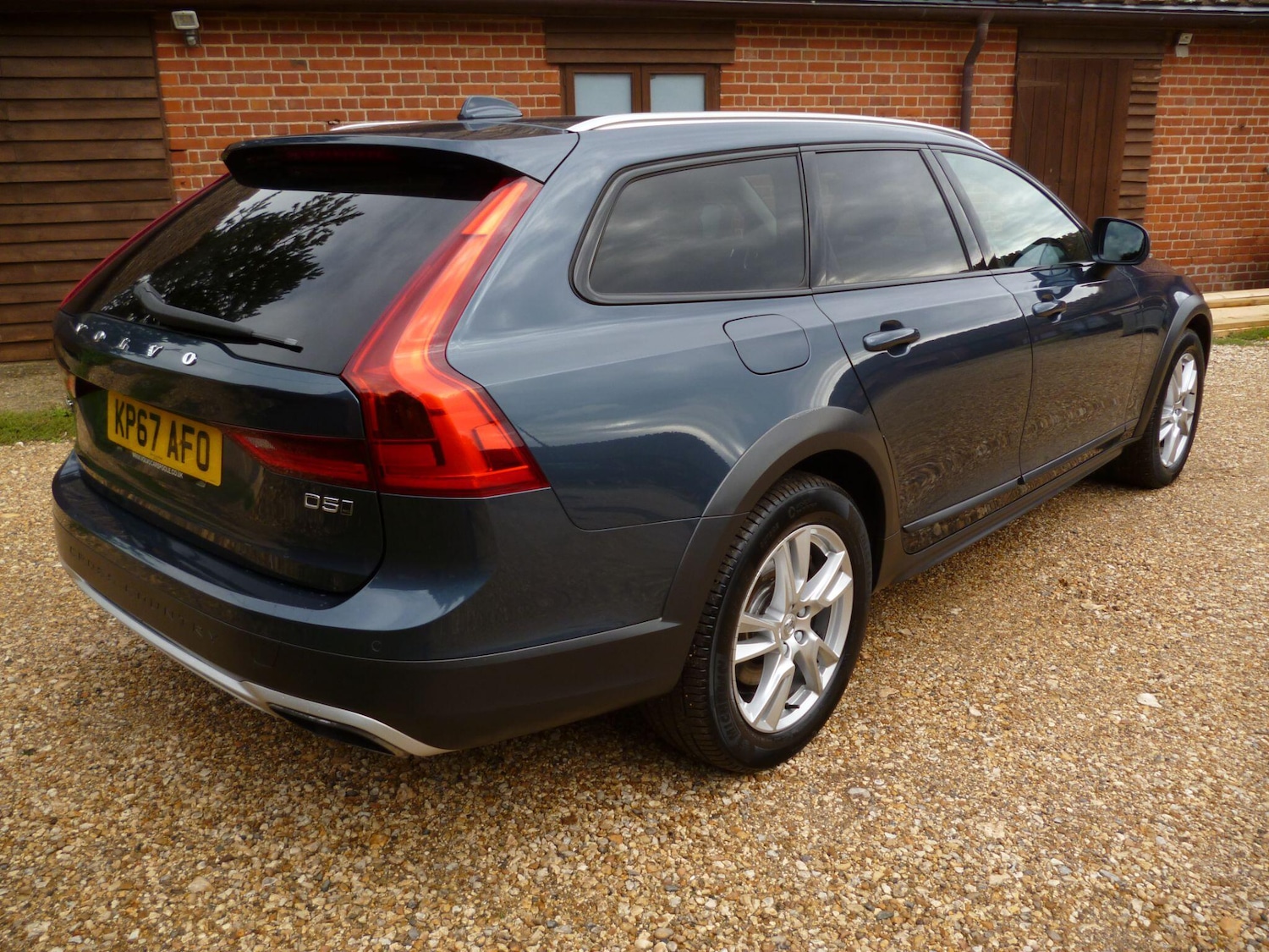 Used Volvo V90 2017 for sale - 76476513: Photo 8