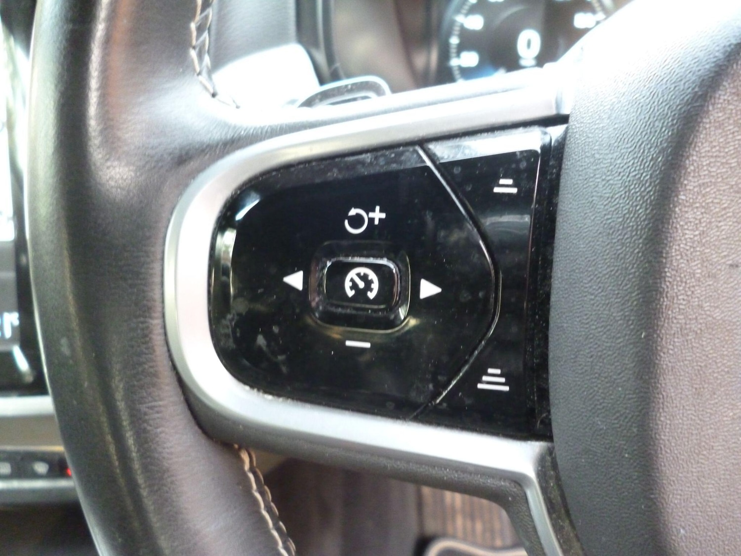 Used Volvo V90 2020 for sale - 76476491: Photo 32