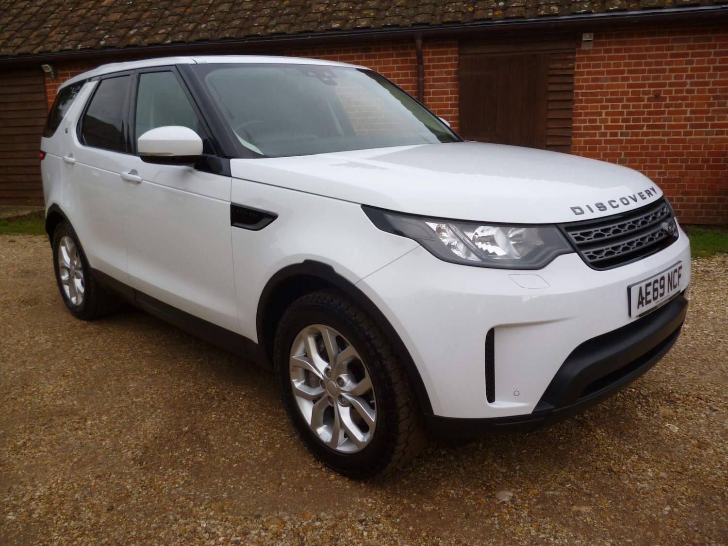 Used Land Rover Discovery 2019 for sale - 76476505: Photo 3