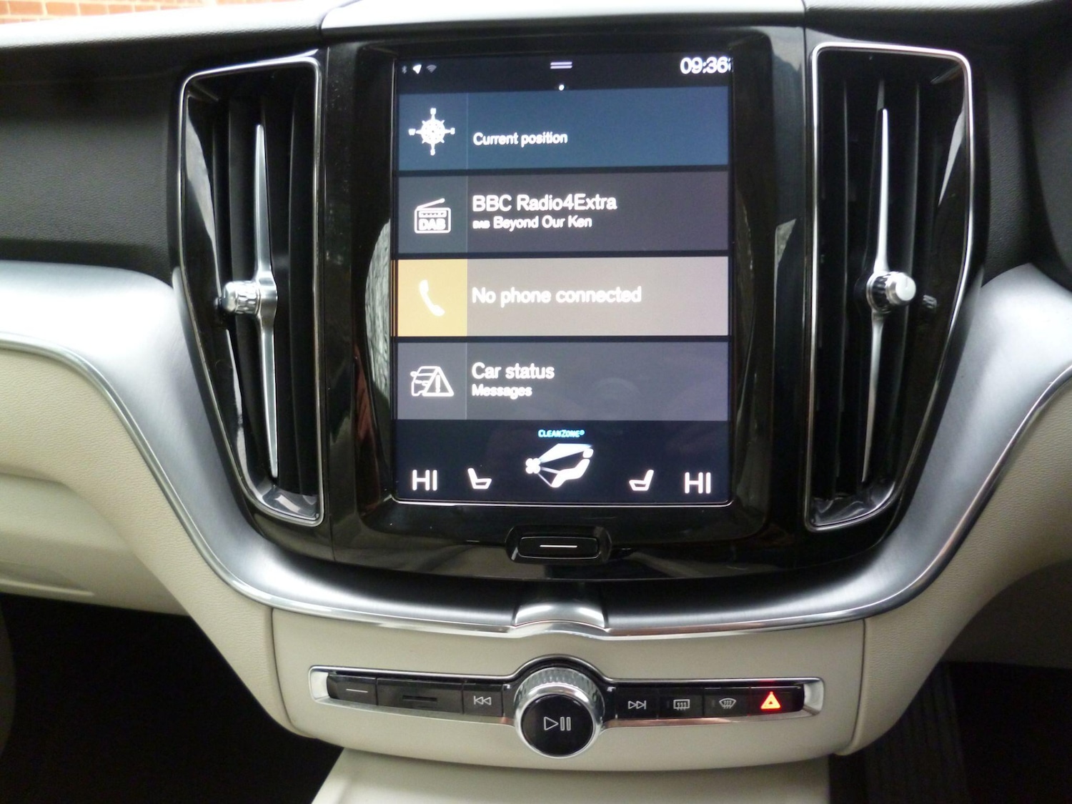 Used Volvo XC60 2019 for sale - 76689154: Photo 29