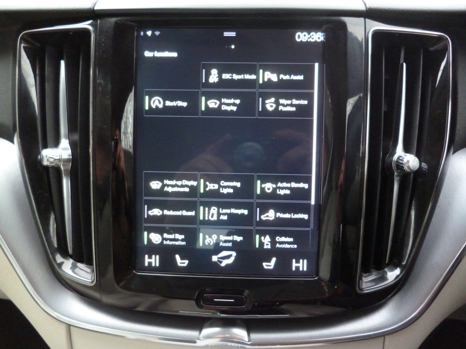 Used Volvo XC60 2019 for sale - 76689154: Photo 36