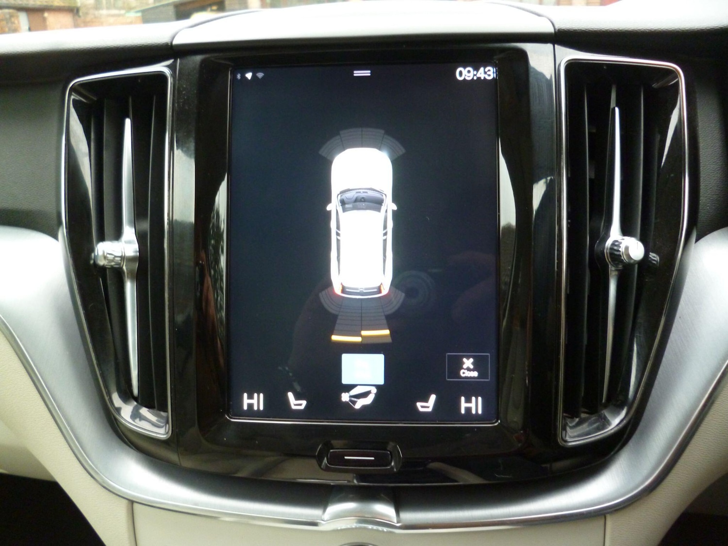 Used Volvo XC60 2019 for sale - 76689154: Photo 45