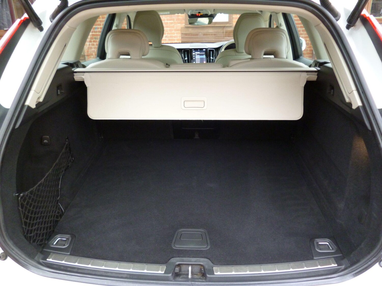 Used Volvo XC60 2019 for sale - 76689154: Photo 56