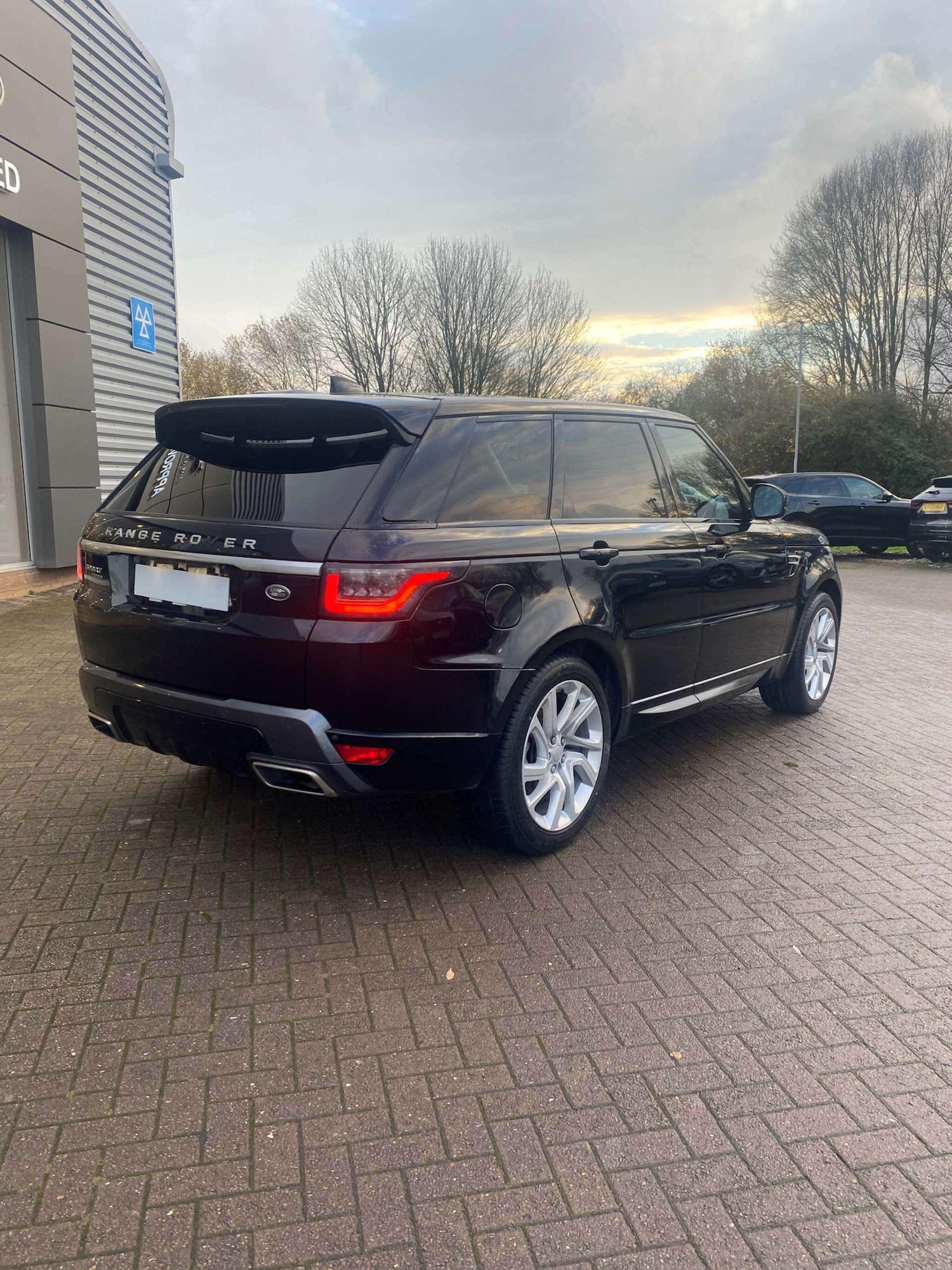 Used Land Rover Range Rover Sport 2019 for sale - 76935820: Photo 3