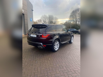 Used Land Rover Range Rover Sport 2019 for sale - 76935820: Photo