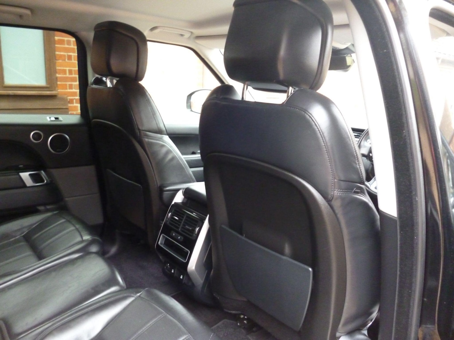 Used Land Rover Range Rover Sport 2018 for sale - 76990018: Photo 18