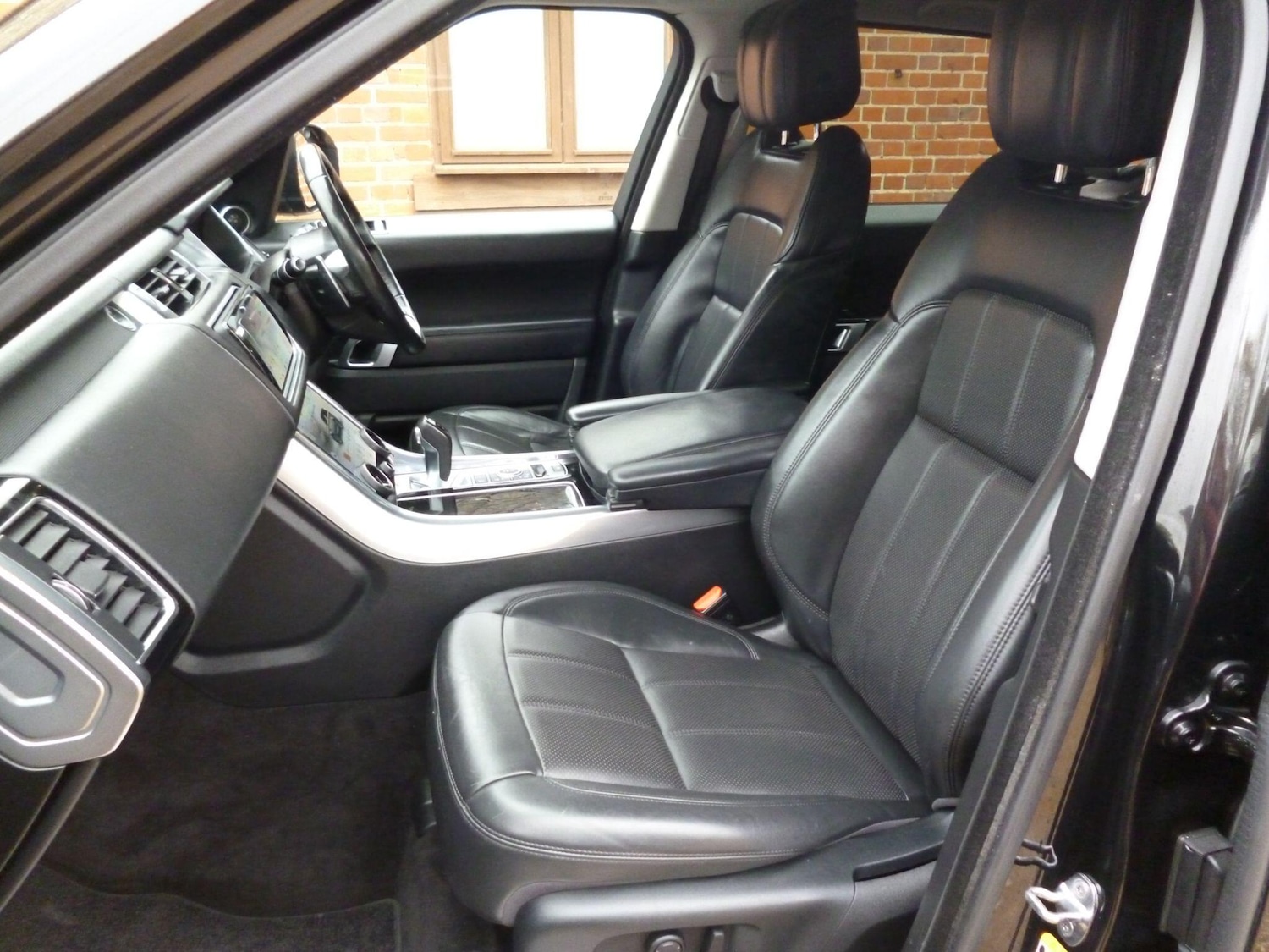 Used Land Rover Range Rover Sport 2018 for sale - 76990018: Photo 46